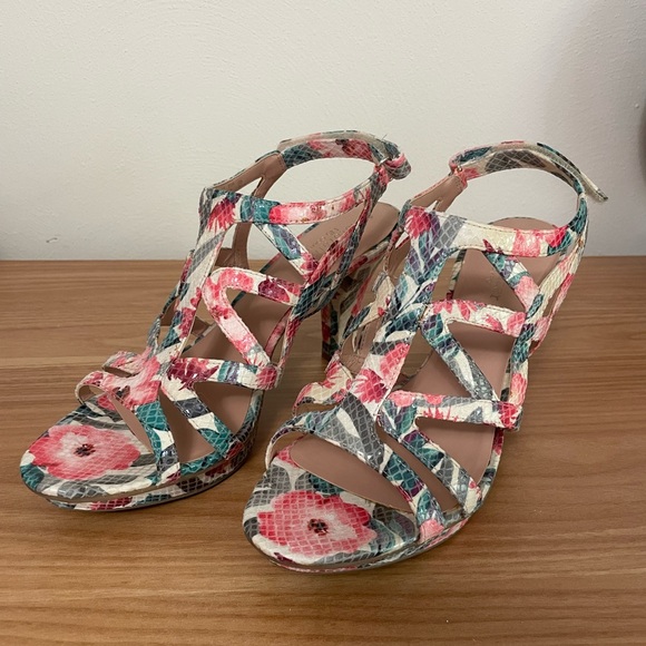 COPY - Naturalizer floral print strappy heels. - Picture 3 of 16